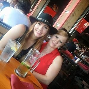 Meet your Posher, Ania